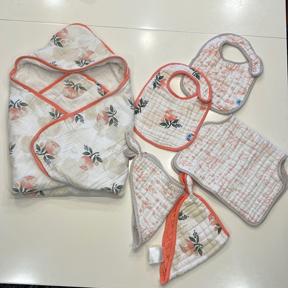 EUC Little Unicorn Muslin Bundle (6)